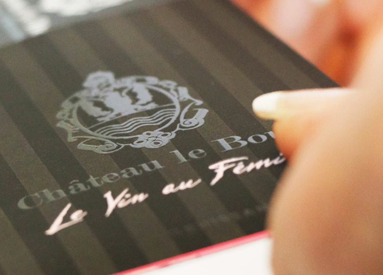 Saint-Valentin vin rosé bouteille haute couture